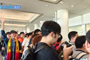马不停蹄！记者：国足已经落地厦门，今晚回国第一练