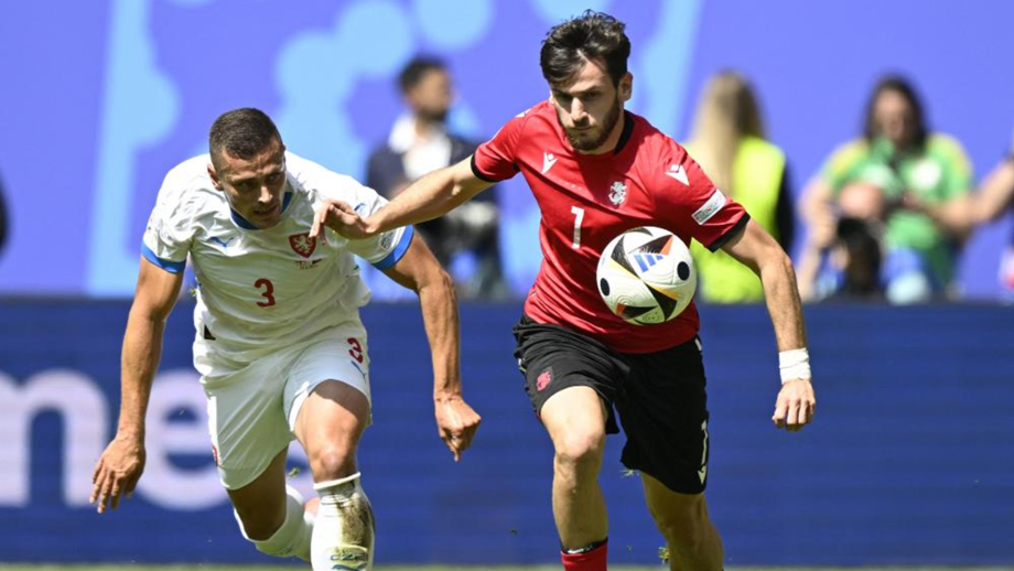 Kvaratskhelia：与我的偶像克里斯蒂亚诺·罗纳尔多一起踢球对我来说是梦想成真