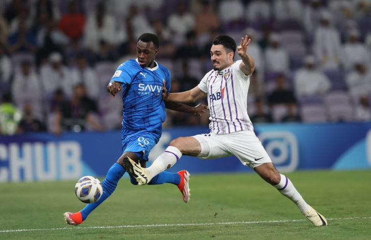 斯基拉:罗马接近签下新月边卫阿卜杜勒哈米德,曼奇尼推荐球员