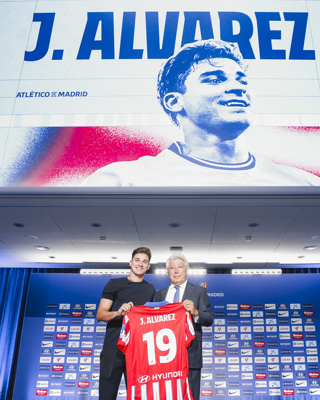 阿尔瓦雷斯亮相马竞演讲:西蒙尼说我会爱上这里的球迷,加油马竞