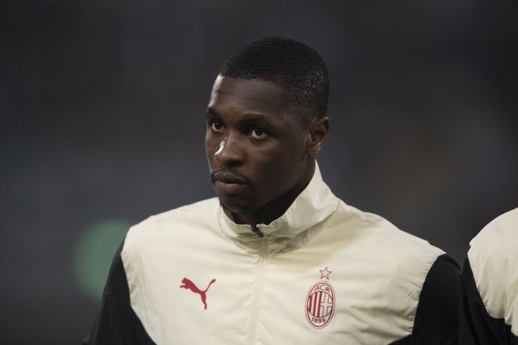 西媒:圣埃蒂安尝试引进米兰后卫巴洛图雷,已开出报价