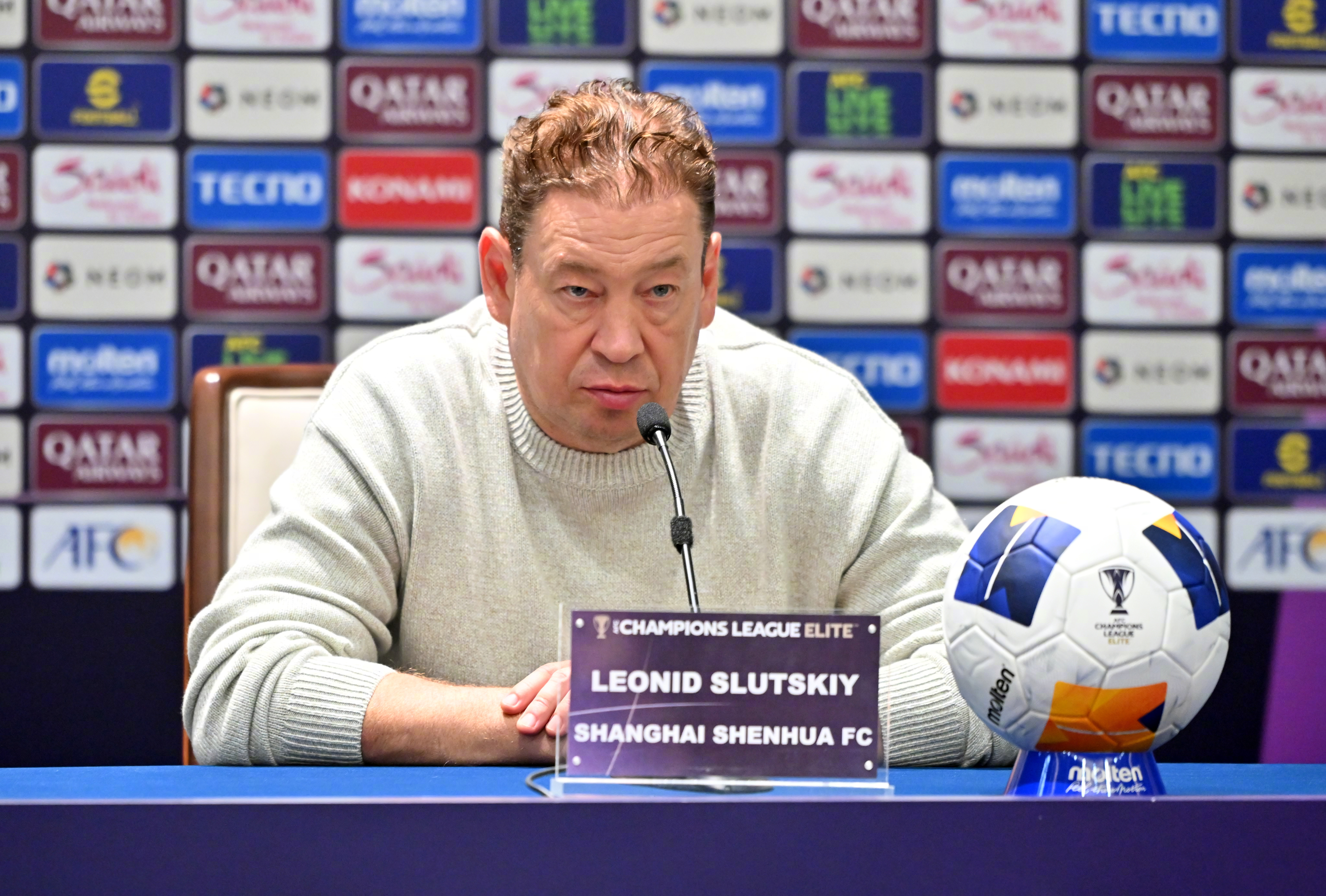 🎤斯卢茨基:红牌是比赛的转折点 球队目标肯定是出线