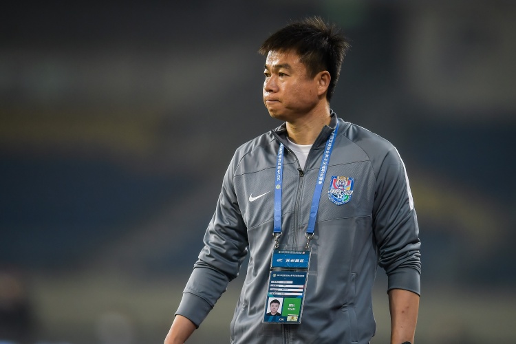 于根伟:我们的问题是阵容厚度不够,一年过来球队确实是起起伏伏