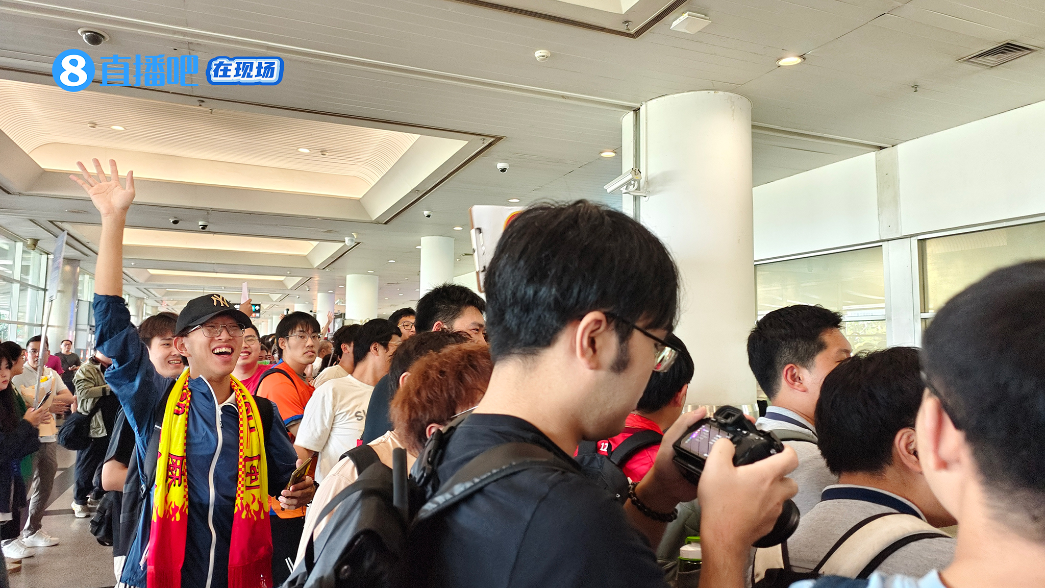 马不停蹄!记者:国足已经落地厦门,今晚回国第一练